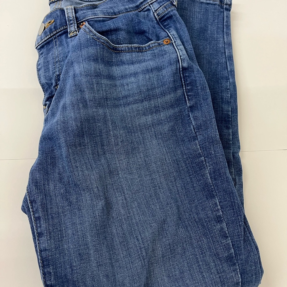 Levi’s Women's 27 Boyfriend Classic Blue Denim Jeans
